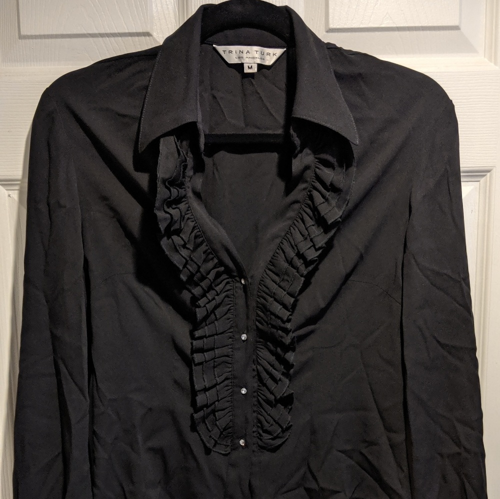 Trina Turk Medium silk Ruffled Blouse so pretty!